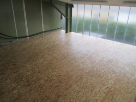 Umbau unseres Reimo-Shops - Ein neuer Holzboden für die erste Etage